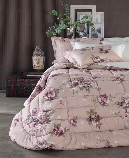 Comforter Hillary