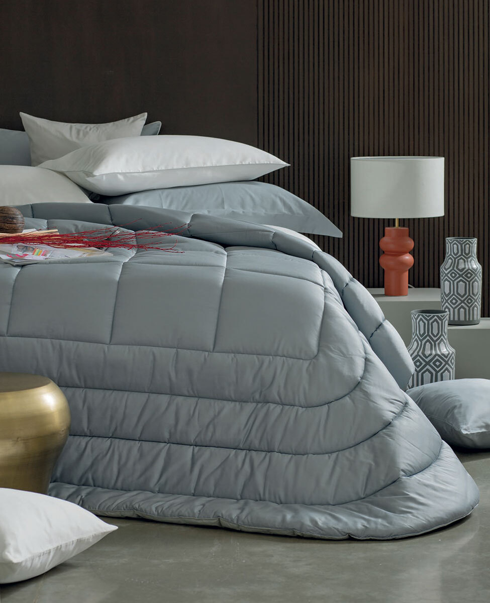 Comforter Botticelli queen bed