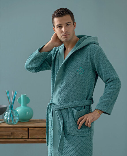  BATHROBE SATURNIA
