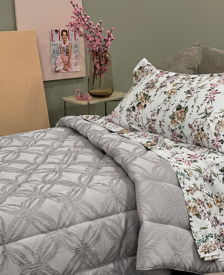  COMFORTER VIVIANA