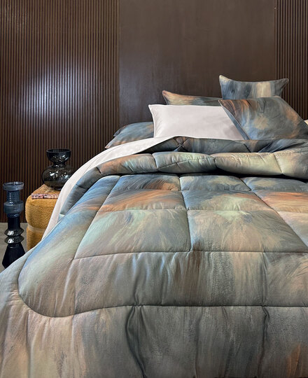 Comforter Dover